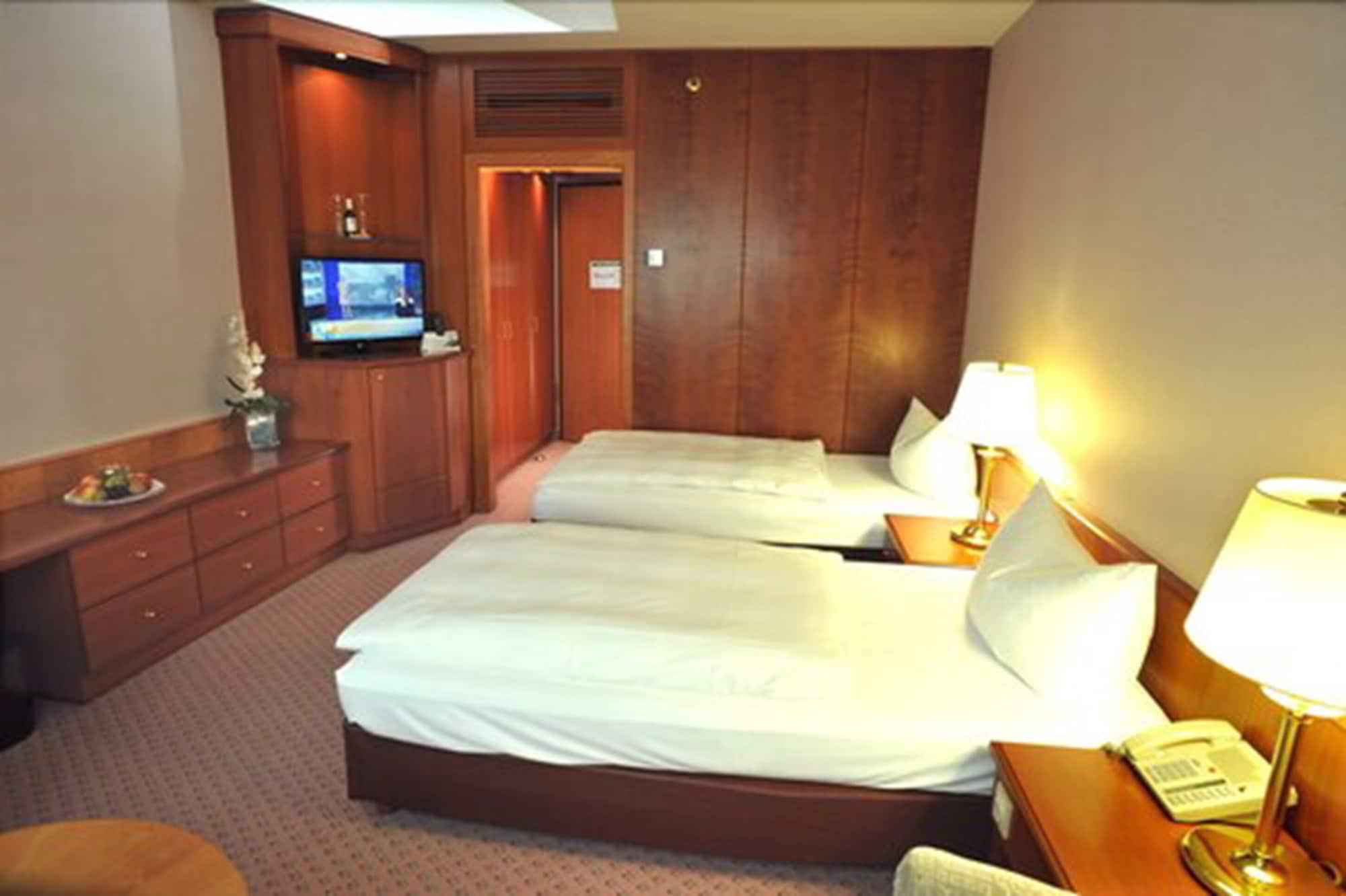 Radisson Blu Hotel Κότμπους Εξωτερικό φωτογραφία