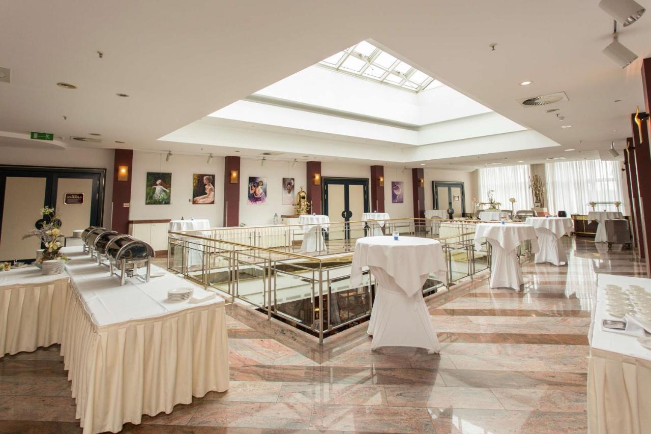 Radisson Blu Hotel Κότμπους Εξωτερικό φωτογραφία